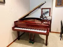 STEINWAY S