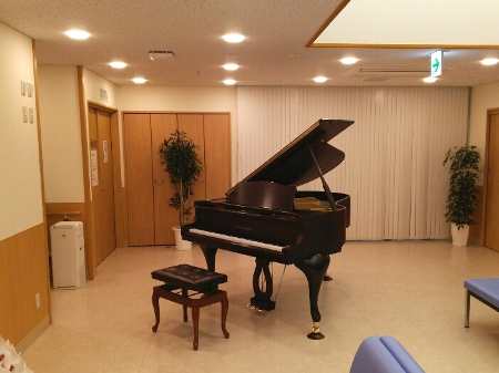 陸前高田市に納めたグランドピアノ