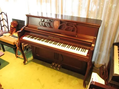 Wistaria spinet matte cherry