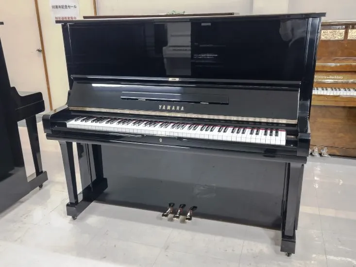 YAMAHA U3A